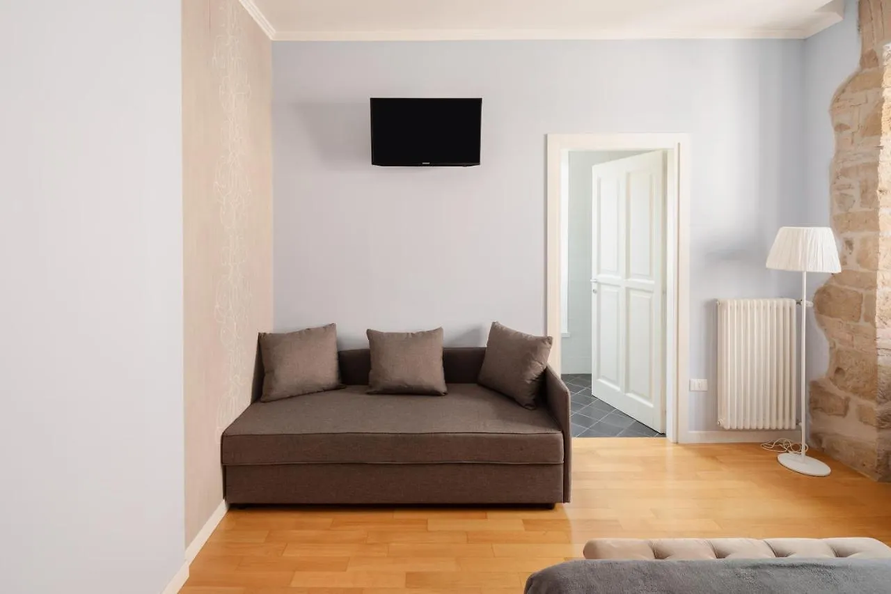 The Termini Apartment By Omen Hospitality Rome 0*,  Italy